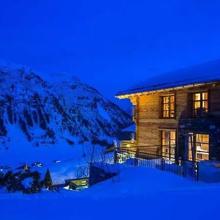 Villa Chalet 5bdr With Ski In Ski Out Access And Sauna Oberlech