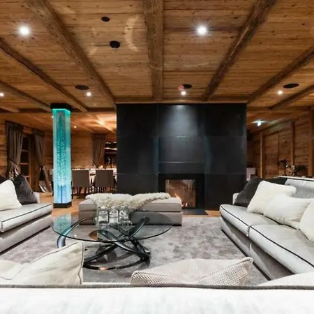 Chalet 5bdr With Ski In Ski Out Access And Sauna Villa *